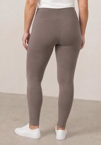 Born2be - Szare Gładkie Legginsy z Wysokim Stanem i Panelem Podkreślającym Talię Noseno. Okazja: na co dzień. Stan: podwyższony. Kolekcja: plus size. Kolor: szary. Długość: krótkie. Wzór: gładki. Styl: casual, sportowy #5