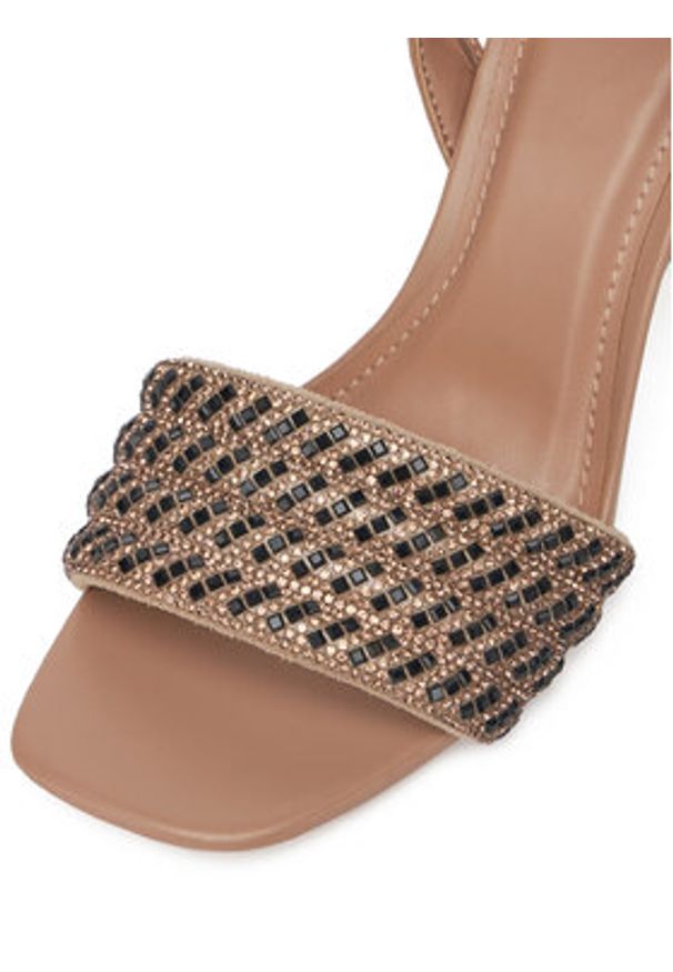 DeeZee Sandały LH24015-1 Beżowy. Kolor: beżowy. Materiał: skóra
