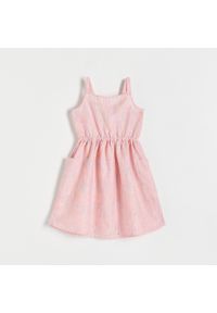 Reserved - Sukienka z wycięciem na plecach - Różowy. Kolor: różowy. Materiał: bawełna, tkanina #1