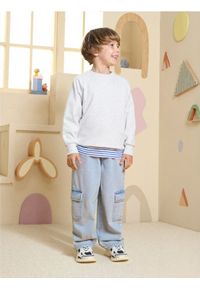 Sinsay - Jeansy cargo loose fit - niebieski. Kolor: niebieski