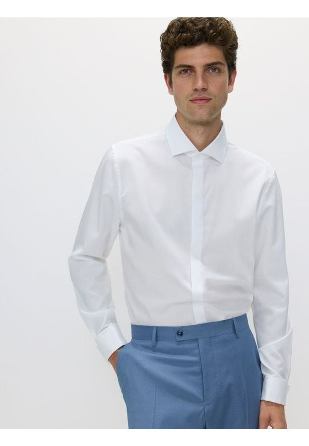 Reserved - Bawełniana koszula slim fit - biały. Kolor: biały. Materiał: bawełna