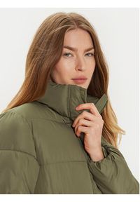 Vero Moda Kurtka zimowa Maggy 10311665 Brązowy Regular Fit. Kolor: brązowy. Materiał: syntetyk. Sezon: zima #6
