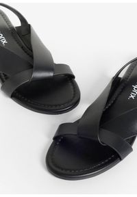 bonprix - Sandały. Zapięcie: pasek. Kolor: czarny #3