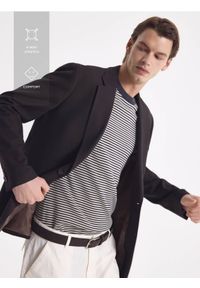 Reserved - Marynarka slim fit z domieszką lnu - ciemnobrązowy. Kolor: brązowy. Materiał: len #1