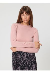 Sinsay - Sweter z miękkiej dzianiny - różowy. Kolor: różowy. Materiał: dzianina. Styl: klasyczny