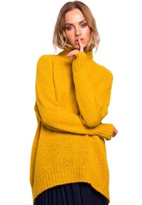 Polskie swetry - Sweter damski oversize asymetryczny sweter z wełną żólty. Okazja: do pracy, na spacer, na co dzień. Materiał: wełna. Długość rękawa: długi rękaw. Długość: krótkie. Sezon: jesień, zima. Styl: klasyczny, casual, elegancki #1