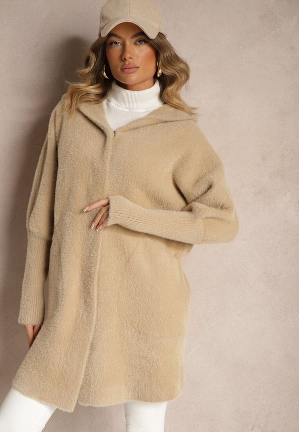 Renee - Beżowy Płaszcz Wełniany z Alpaką Oversize Długi z Kapturem Ortylia. Typ kołnierza: kaptur. Kolor: beżowy. Materiał: wełna. Długość rękawa: długi rękaw. Długość: długie