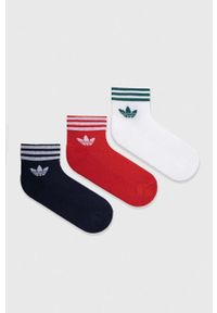 adidas Originals skarpetki 3-pack kolor granatowy. Kolor: niebieski. Materiał: włókno, materiał #1