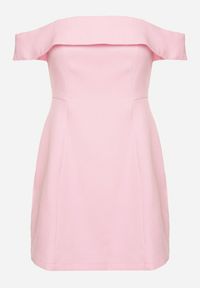 Born2be - Jasnoróżowa Taliowana Sukienka z Dekoltem Bandeau z Zakładką Zelzemis. Kolor: różowy. Styl: elegancki, klasyczny #2