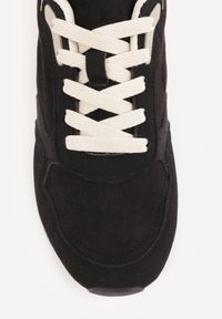 Born2be - Czarne Sneakersy Casualowe z Imitacji Zamszu z Podeszwą z Bieżnikiem Alevtina. Okazja: na co dzień. Zapięcie: sznurówki. Kolor: czarny. Materiał: zamsz #4