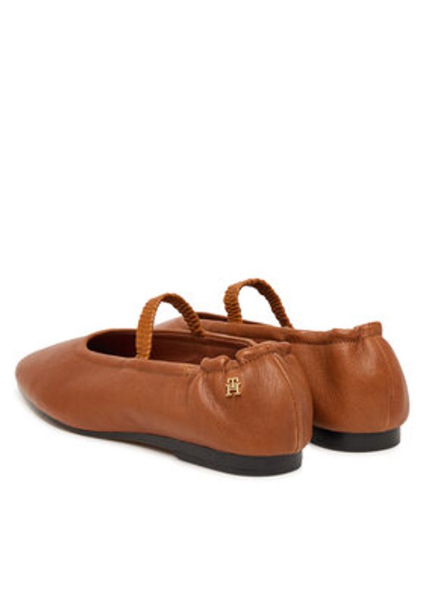 TOMMY HILFIGER - Tommy Hilfiger Baleriny Soft Leather Ellastic Ballerina FW0FW09245 Brązowy. Kolor: brązowy. Materiał: skóra