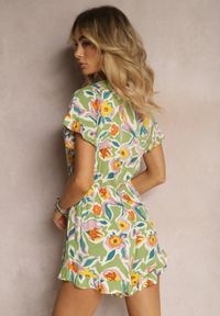 Renee - Zielony Krótki Kombinezon z Wiskozy z Ozdobnymi Falbankami w stylu Boho Tatella. Kolor: zielony. Materiał: wiskoza. Długość: krótkie. Sezon: lato. Styl: boho