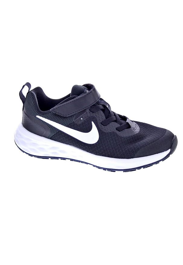 Tenisówki Nike Model Nike Revolution 6 Little Kid Kolor Czarny. Kolor: czarny. Materiał: syntetyk, tkanina, materiał. Model: Nike Revolution. Sport: turystyka piesza