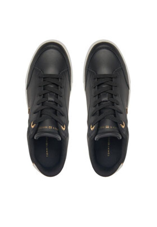 TOMMY HILFIGER - Tommy Hilfiger Sneakersy Essential Chic Court Sneaker FW0FW08322 Czarny. Kolor: czarny. Materiał: skóra