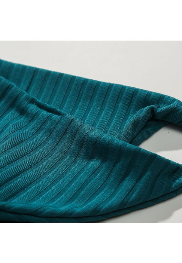 Intica - Bikini trójkątne prążkowane na plażę i basen Tovah. Kolor: czerwony. Materiał: prążkowany