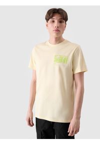 4f - 4F T-shirt regular z nadrukiem męski - żółty S. Okazja: na co dzień. Kolor: żółty. Materiał: dzianina, bawełna, jersey. Długość rękawa: krótki rękaw. Długość: krótkie. Wzór: nadruk. Styl: klasyczny, sportowy, casual