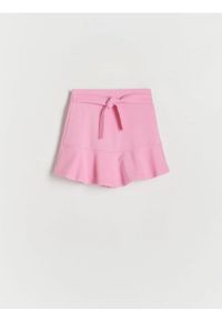 Reserved - Szorty imitujące spódnicę - różowy. Kolor: różowy. Materiał: tkanina, wiskoza. Wzór: gładki #1