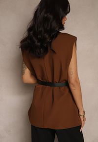 Renee - Brązowa Kamizelka Oversize w Garniturowym Stylu z Guzikiem i Paskiem z Klamrą Galazia. Okazja: na co dzień, do pracy. Kolor: brązowy. Styl: klasyczny, casual #5