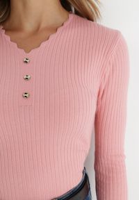 Born2be - Różowy Sweter z Prążkowanej Dzianiny Olifoncen. Kolor: różowy. Materiał: dzianina, prążkowany. Wzór: aplikacja #6