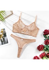 Intica - Komplet bielizny z siateczki z biustonoszem i stringami na romantyczne wieczory Zonda. Kolor: beżowy. Materiał: materiał