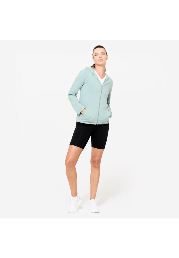 DOMYOS - Bluza na zamek damska Domyos Gym & Pilates. Kolor: zielony. Materiał: bawełna, materiał, elastan. Sport: joga i pilates