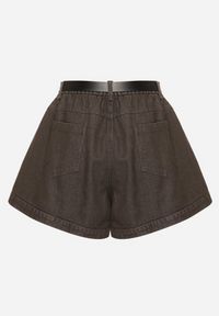 Born2be - Brązowe Bawełniane Szorty z Wysokim Stanem i Paskiem Devne. Okazja: na co dzień. Stan: podwyższony. Kolor: brązowy. Materiał: bawełna. Styl: casual #3