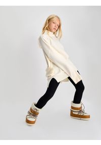 Sinsay - Legginsy z grubej prążkowanej dzianiny z polarem wewnątrz - czarny. Kolor: czarny. Materiał: prążkowany, dzianina, polar #1