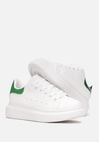 Born2be - Biało-Zielone Sneakersy Doroki. Okazja: na co dzień. Wysokość cholewki: przed kostkę. Nosek buta: okrągły. Kolor: biały. Materiał: materiał. Szerokość cholewki: normalna #3
