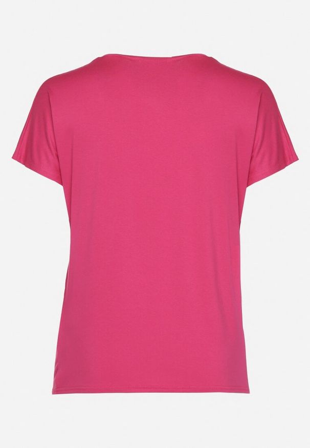 Born2be - Ciemnoróżowy Klasyczny Bawełniany T-shirt Ozdobiony Cyrkoniami Christara. Okazja: na co dzień, na spotkanie biznesowe. Kolor: różowy. Materiał: bawełna. Wzór: aplikacja. Styl: klasyczny
