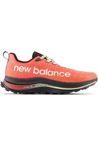 Buty męskie New Balance FuelCell SuperComp Trail MTTRXLD – czerwone. Okazja: na co dzień. Kolor: czerwony. Materiał: guma, włókno, materiał, syntetyk. Szerokość cholewki: normalna. Sport: bieganie, fitness, wspinaczka