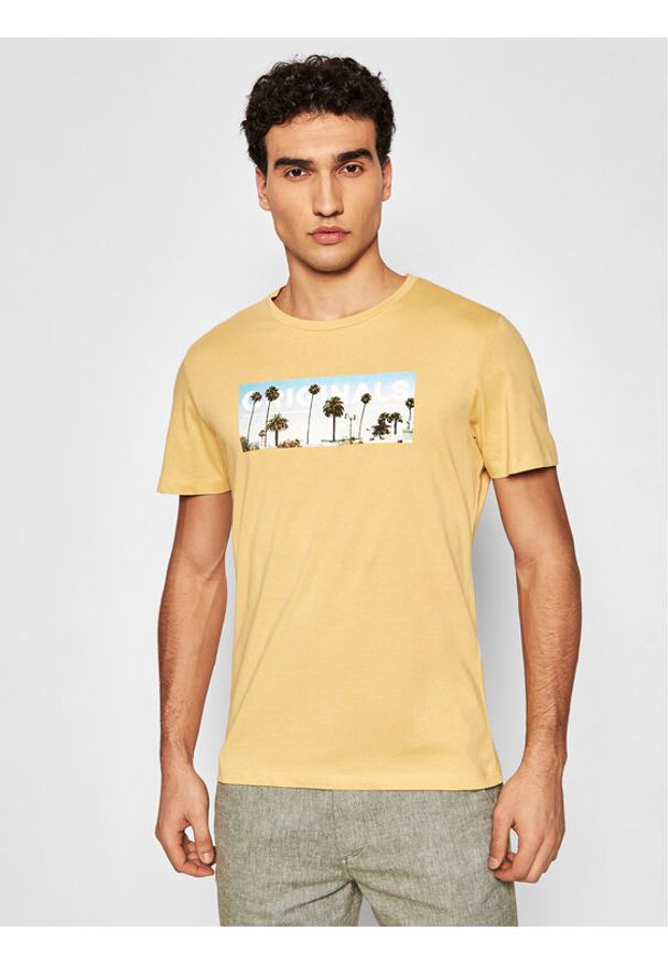 Jack & Jones - Jack&Jones T-Shirt Azure 12189032 Żółty Regular Fit. Kolor: żółty. Materiał: bawełna