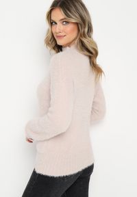 Born2be - Beżowy Sweter z Półgolfem i Dłuższym Włosiem Evassem. Kolor: beżowy. Materiał: dzianina. Długość rękawa: długi rękaw. Długość: długie #2
