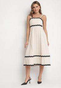 Born2be - Beżowa Sukienka z Bawełną Wiskozą na Ramiączkach z Lamówką Ilanise. Okazja: na spacer, na co dzień. Kolor: beżowy. Materiał: wiskoza, bawełna. Długość rękawa: na ramiączkach. Wzór: aplikacja. Sezon: lato. Typ sukienki: proste. Styl: elegancki, casual #1