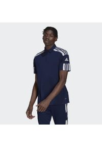 Koszulka polo do piłki nożnej męska Adidas Squadra 21 Polo z krótkim rękawem. Typ kołnierza: polo. Kolor: biały, wielokolorowy, niebieski. Długość rękawa: krótki rękaw. Długość: krótkie. Sport: piłka nożna