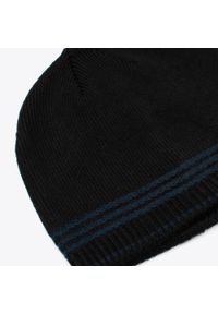 Wittchen - Męska czapka z kolorowymi paskami czarno-granatowa. Kolor: czarny, wielokolorowy, niebieski. Materiał: wiskoza. Wzór: kolorowy. Sezon: jesień, zima. Styl: casual, elegancki
