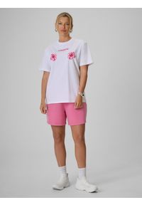 4f - 4F T-shirt loose z nadrukiem damski - biały S. Okazja: na co dzień, na plażę. Kolor: biały. Materiał: materiał, bawełna, dzianina. Wzór: nadruk. Sezon: lato. Styl: wakacyjny, casual, klasyczny, sportowy #2