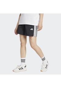 Adidas - Spodenki damskie ADIDAS szerokie. Kolor: czarny. Materiał: poliamid, materiał. Wzór: paski #1
