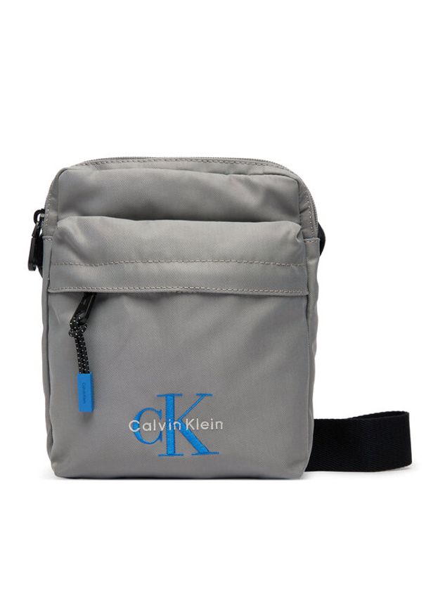 Calvin Klein Saszetka Bold Reporter LV04D3421G Szary. Kolor: szary. Materiał: materiał