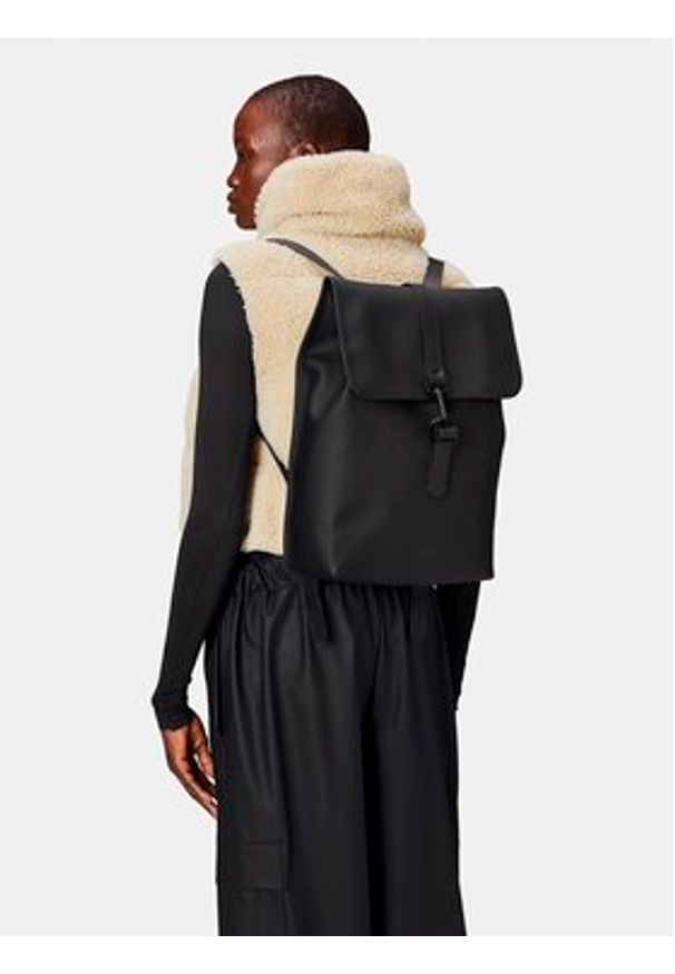 Rains Plecak Rucksack W3 13500 Czarny. Kolor: czarny. Materiał: materiał