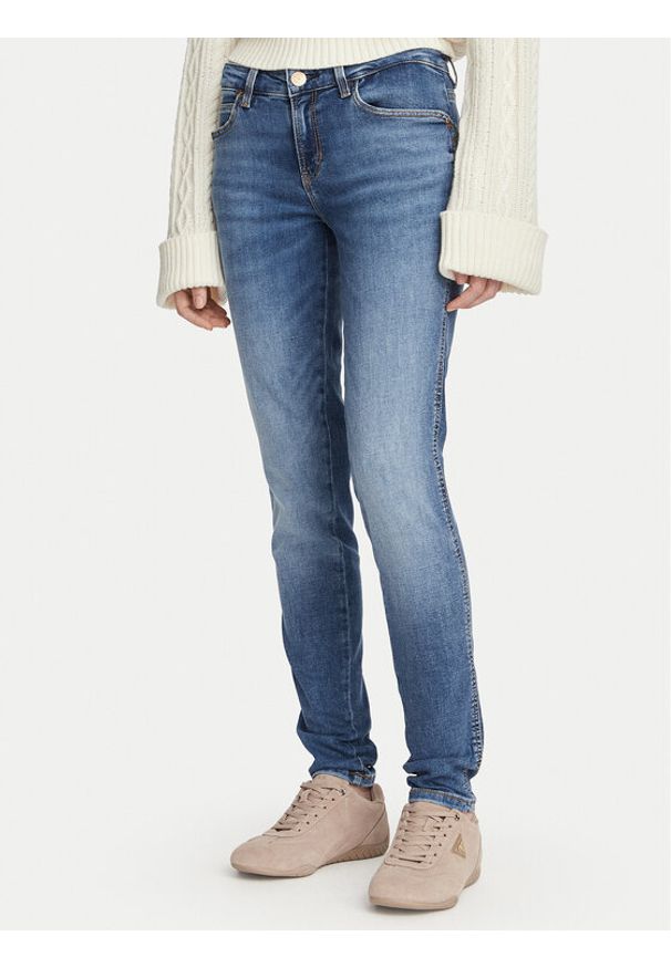 Guess Jeansy W6YAJ2 D1583 Niebieski Shaping Fit. Kolor: niebieski