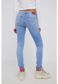 Tommy Jeans jeansy SOPHIE CE111 damskie high waist. Stan: podwyższony. Kolor: niebieski #2