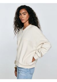 Big-Star - Bluza damska bomber kremowa Felicata 103. Okazja: na co dzień. Kolor: biały. Materiał: dzianina. Wzór: haft. Styl: casual #3