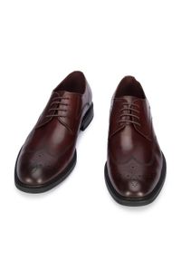 Wittchen - Męskie buty derby skórzane z płaskim szwem bordowe. Okazja: do pracy, na co dzień. Kolor: czerwony. Materiał: skóra. Wzór: aplikacja. Styl: casual, elegancki #5