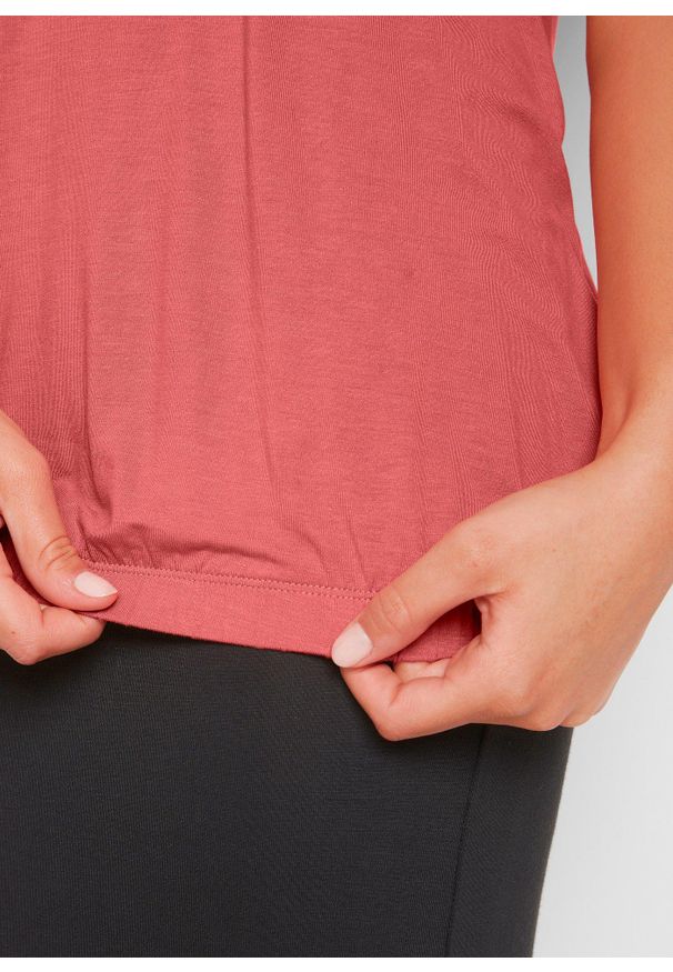 bonprix - T-shirt z mieszanki wiskozy. Typ kołnierza: dekolt w serek. Kolor: różowy. Materiał: wiskoza. Długość rękawa: krótki rękaw. Długość: krótkie