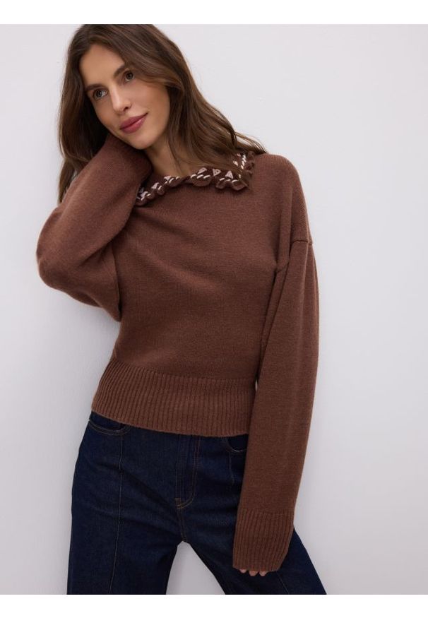 Reserved - Sweter z kołnierzykiem - ciemnobrązowy. Kolor: brązowy. Materiał: dzianina, wełna