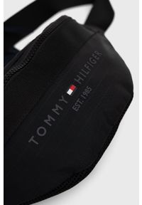 TOMMY HILFIGER - Tommy Hilfiger nerka kolor czarny. Kolor: czarny. Wzór: nadruk
