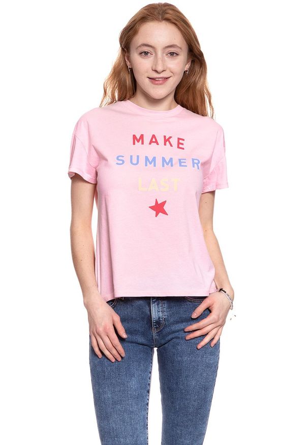 Wrangler - WRANGLER T SHIRT DAMSKI SUMMER TEE ROSE SHADOW W7366EVS8 112130998. Wzór: napisy