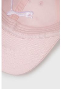Puma czapka kolor różowy z aplikacją. Kolor: różowy. Wzór: aplikacja