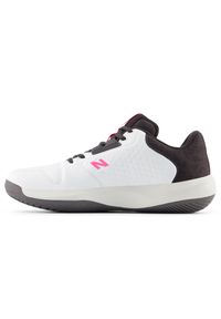 Buty damskie New Balance W696258 – białe. Kolor: biały. Materiał: materiał, syntetyk, guma. Szerokość cholewki: normalna. Sport: tenis, fitness #4