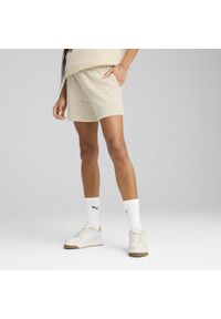 Puma - Damskie strukturalne szorty ESS ELEVATED 5" z wysokim stanem PUMA. Stan: podwyższony. Kolor: biały, wielokolorowy, beżowy. Sport: fitness